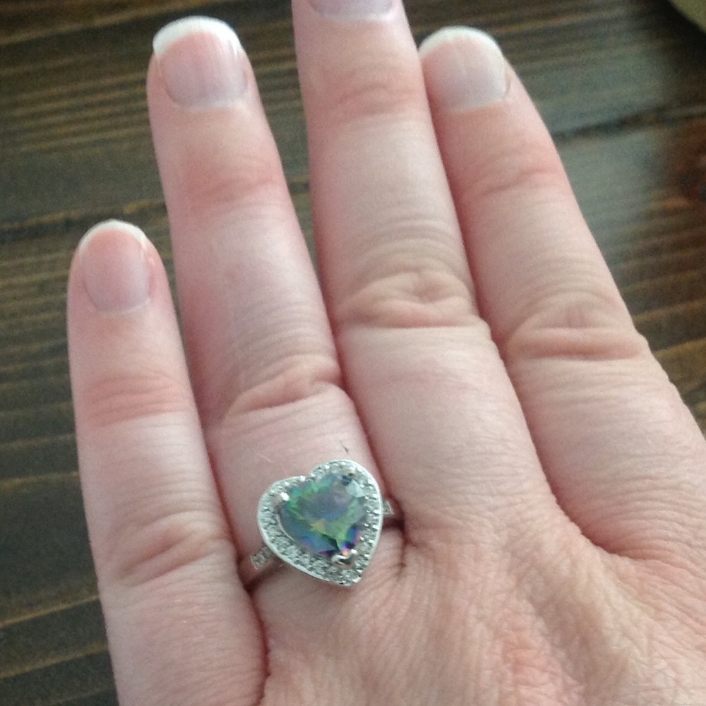 Heart shaped ring - Picture 2 of 2